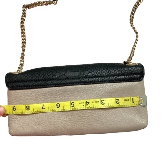 Kate spade black and creamy white leather bow crossbody bag - Picture 3 of 13